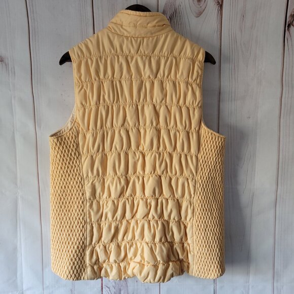 CJ Banks Full Zip Quilted Puffer Vest Women’s Plus 2X Light Yellow w/waffle knit - Picture 3 of 7